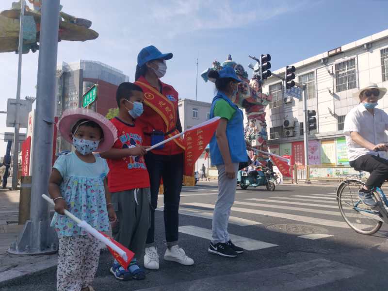 <strong>操爆白丝少女啊哈啊哈校花高潮</strong>